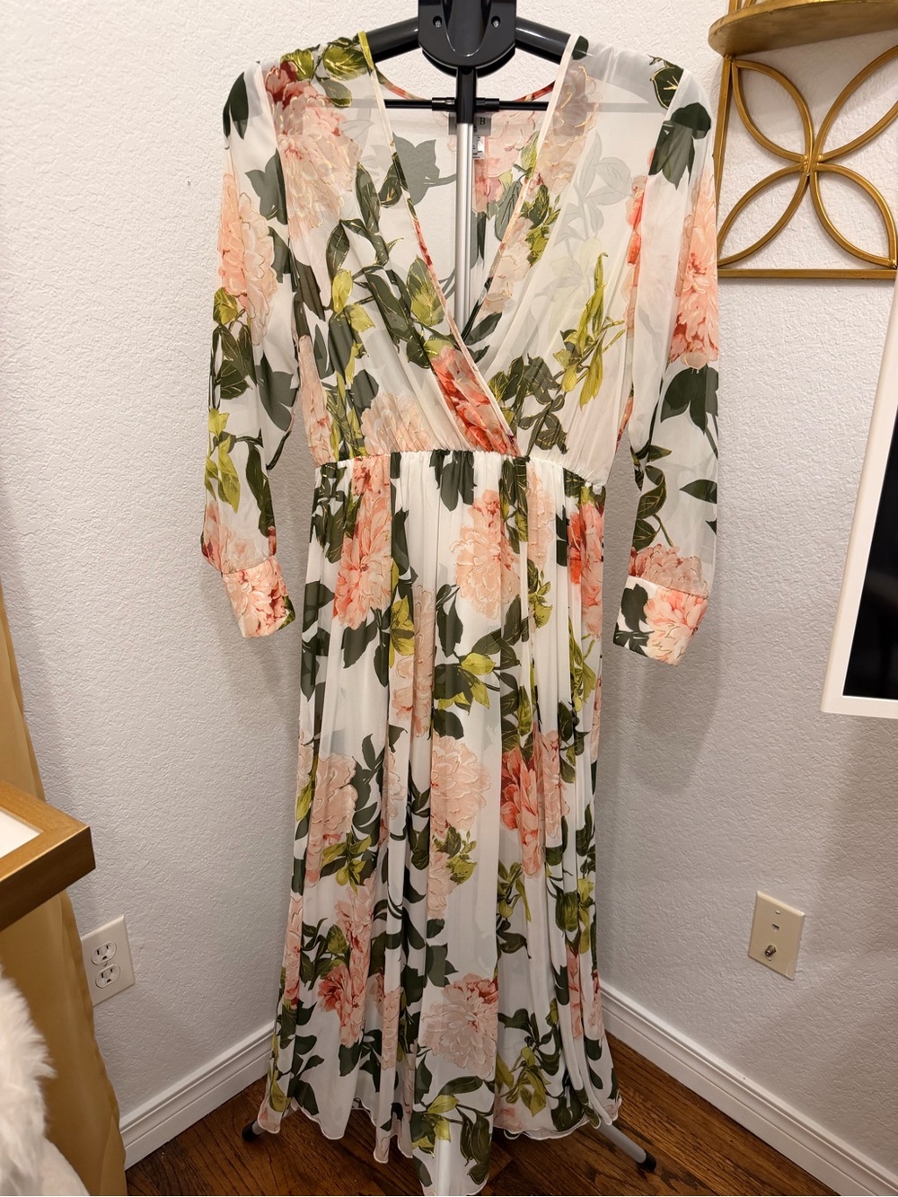 Alexa B. Nites Floral Surplice Maxi Dress in Peach and Green ~ Size 8